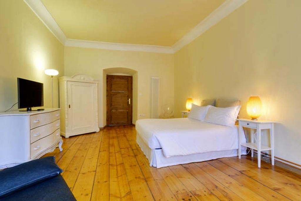 トレント Al Cavour 34 Bed & Breakfast エクステリア 写真